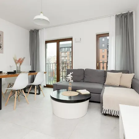 Stylish One Bedroom In By Renters *